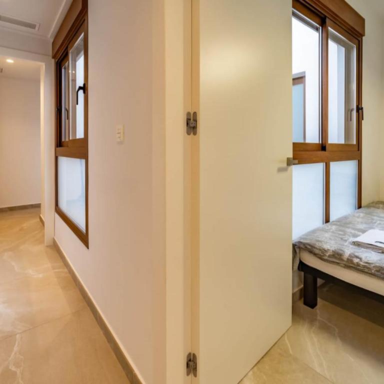 Luxury Penthouse - Rooftop Pool - 100m to the Sea - Two-Bedroom Apartment with Balcony and Terrace - 16