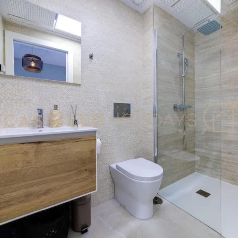Luxury Penthouse - Rooftop Pool - 100m to the Sea - Two-Bedroom Apartment with Balcony and Terrace - 21
