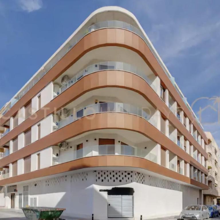 Luxury Penthouse - Rooftop Pool - 100m to the Sea - Two-Bedroom Apartment with Balcony and Terrace - 30