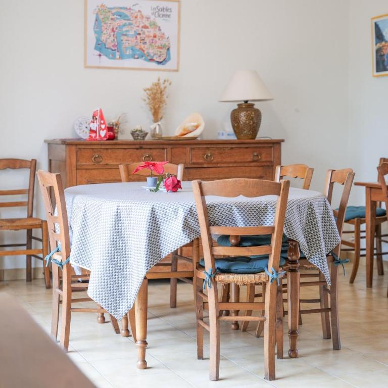 Maison de vacances avec grand jardin - la Chaume - 8 personnes - Haus mit 4 Schlafzimmern - 2
