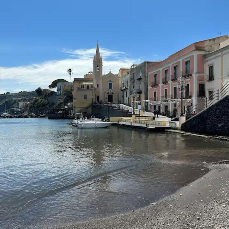 Via Roma 55 - Appartamento con 2 Camere da Letto - 89