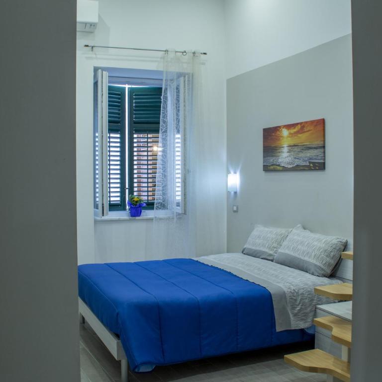 Tourist House Palermo - Camera Quadrupla con Bagno Privato - 4