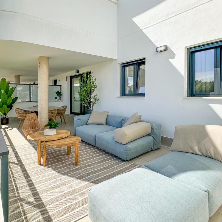 La Perla de Aranya Estepona - Two-Bedroom Apartment - 2