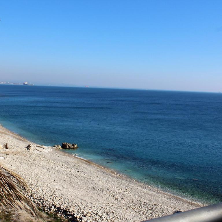 Residentium Spain-Rosemari - Three-Bedroom Apartment - 1
