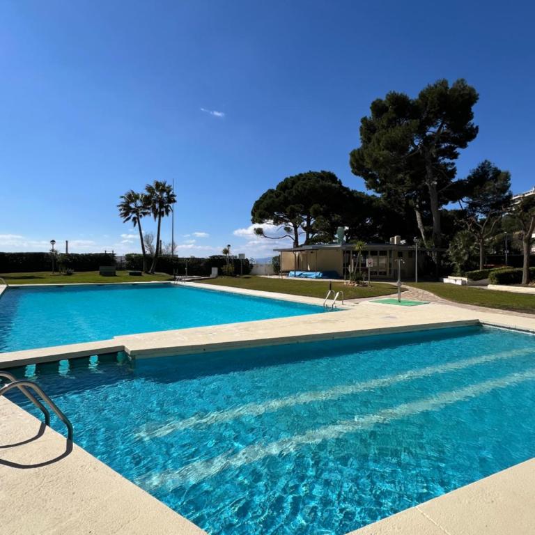 Homing Cap Salou 2 - Three-Bedroom Apartment - 1