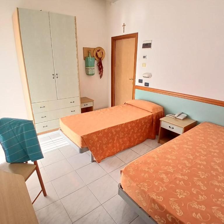 Hotel Garden - Parking Included - Camera Standard Doppia con Letti Singoli - Uso Singola - 2