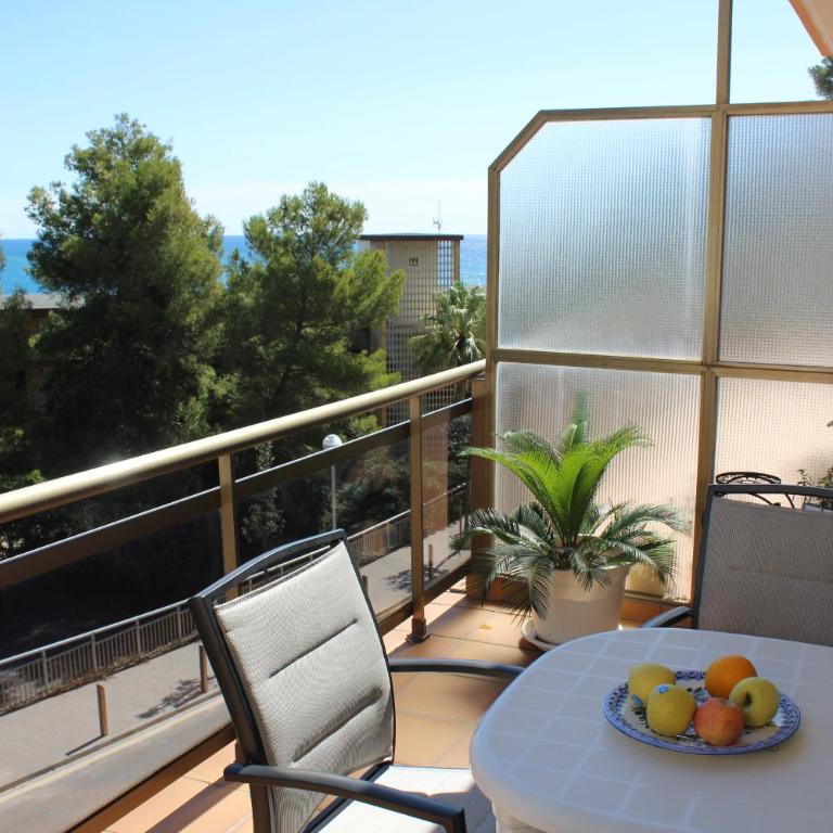 Residentium Spain-Rosemari - Three-Bedroom Apartment - 3