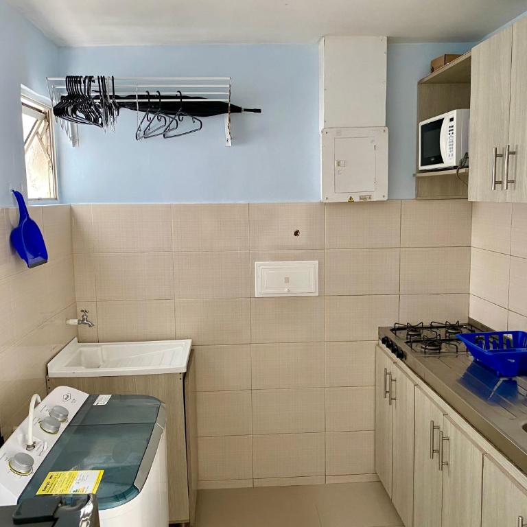 Apartamento en Cartagena, Entero y Amueblado - Three-Bedroom Apartment - 6