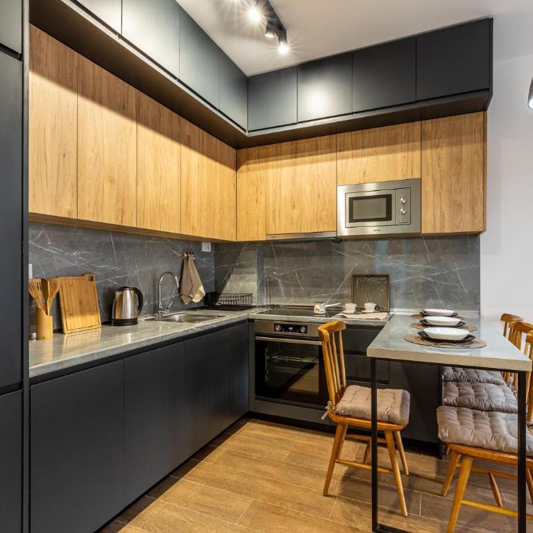 Warm-colored stylish apartment - Apartman sa 1 Spavaćom Sobom - 7