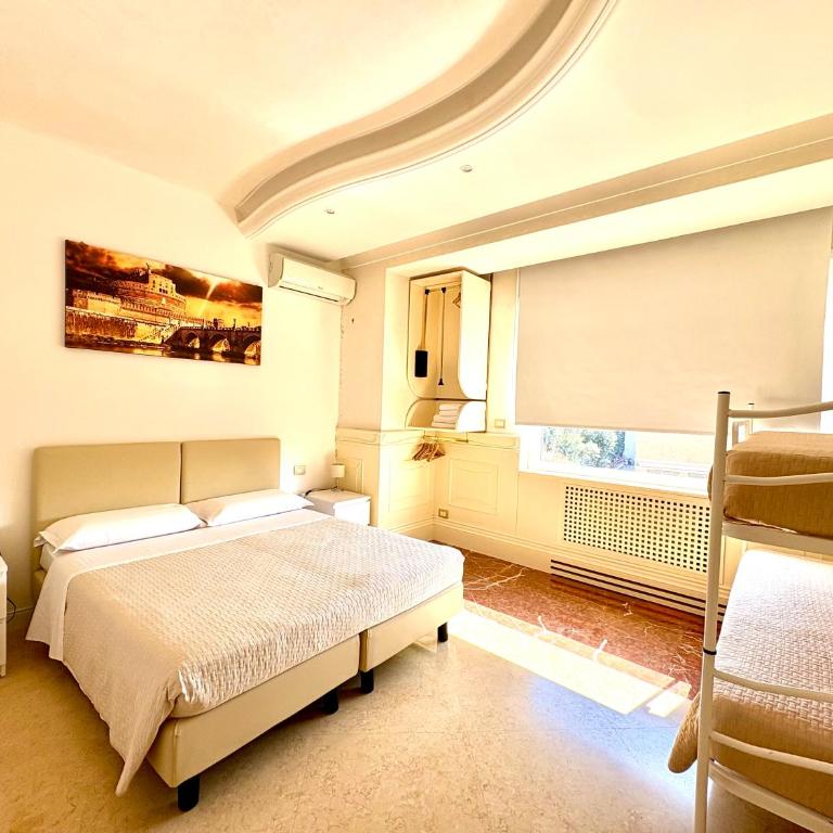 Simon's Guest House Rome - Chambre Double avec Salle de Bains Privative Extérieure - 4