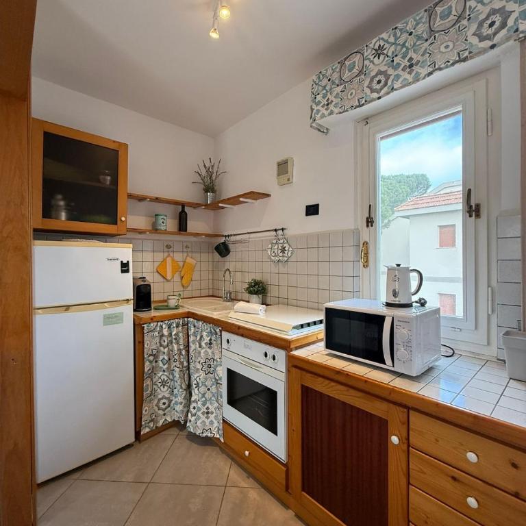 La maison di Lilli - Appartamento con 2 Camere da Letto e Terrazza - 12