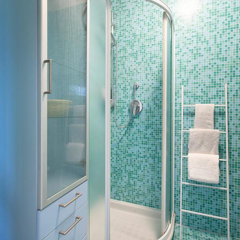Attico con vista sulla Consolata - One-Bedroom Apartment - 4