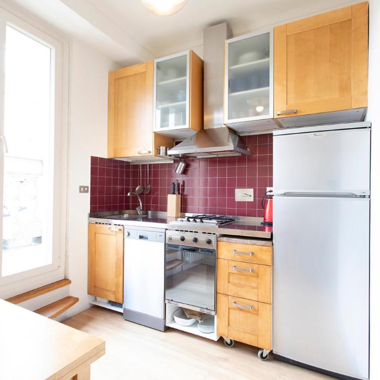 Attico con vista sulla Consolata - One-Bedroom Apartment - 11