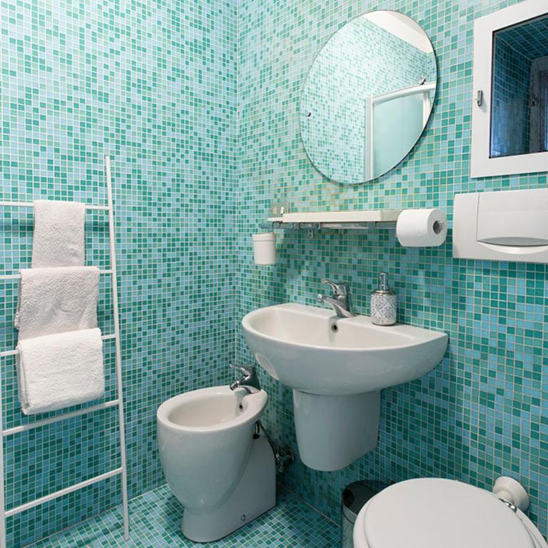 Attico con vista sulla Consolata - One-Bedroom Apartment - 13