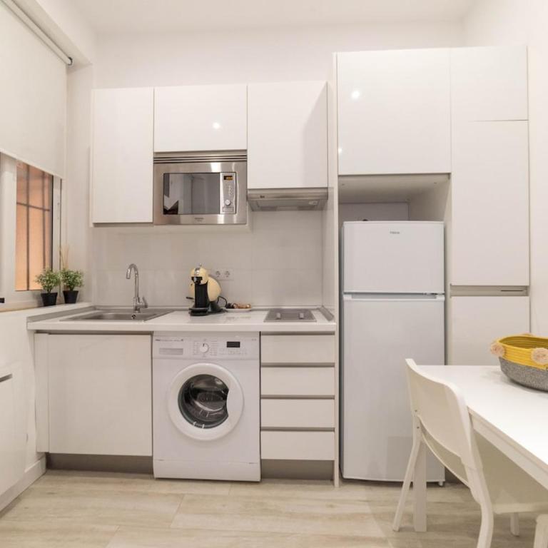 Cozy Studio in Malasaña 2 PAX - One-Bedroom Apartment - 12