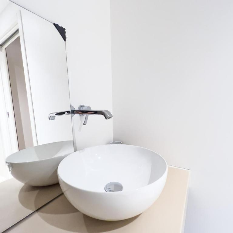 Genova Luxury Apartment - Appartamento con 2 Camere da Letto - 10