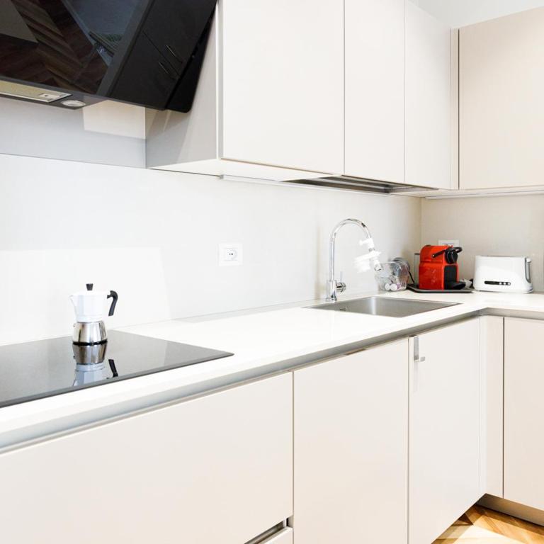 Genova Luxury Apartment - Appartamento con 2 Camere da Letto - 12
