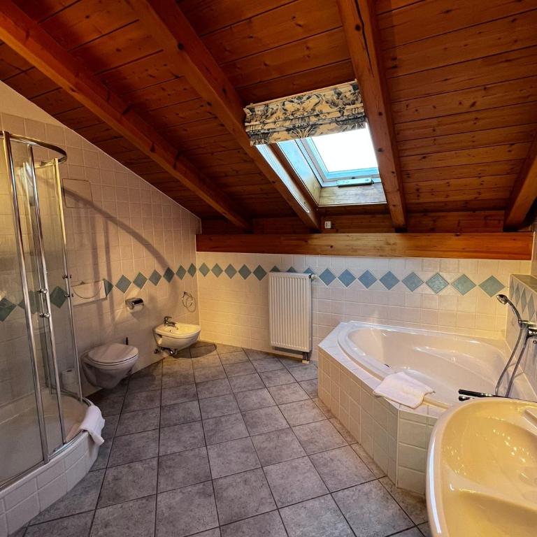 Ferienwohnung Kaiserblick Garmisch-Partenkirchen - Apartment mit 3 Schlafzimmern - 32