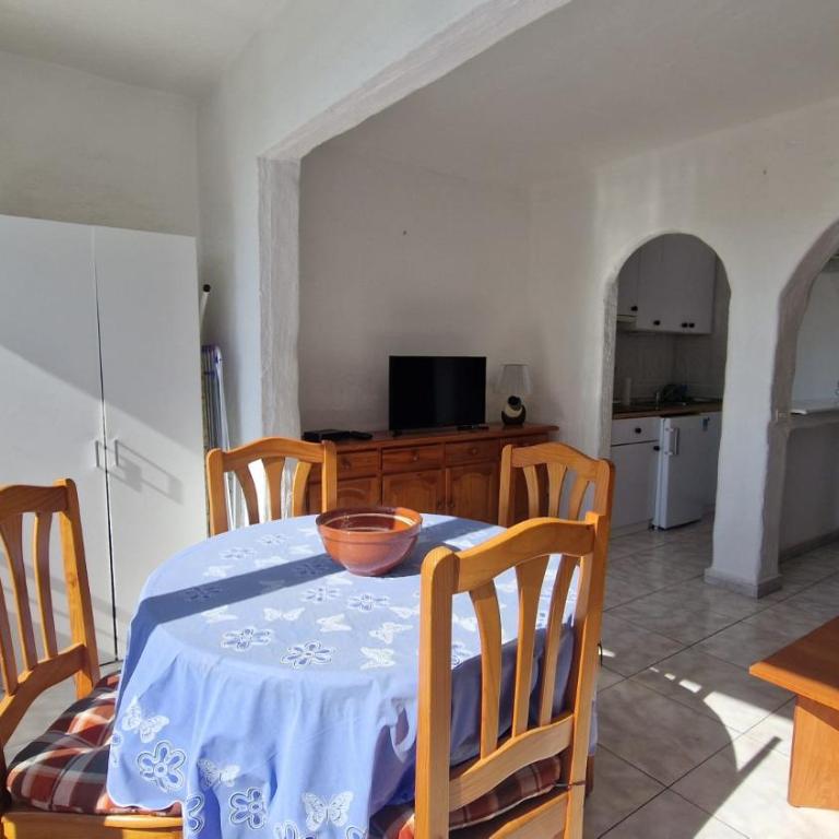Apartamento cerca de la playa con vista - One-Bedroom Apartment - 3