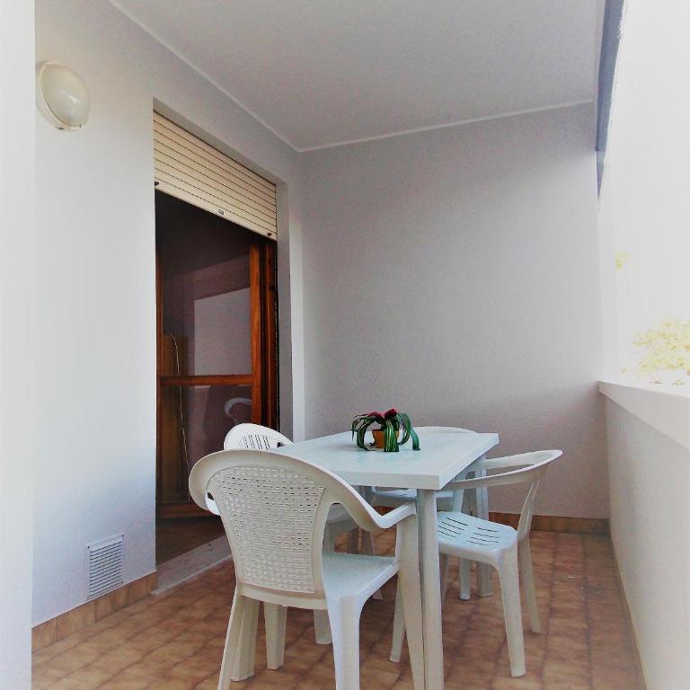 Bright flat near the beach in Bibione - Apartment - 4
