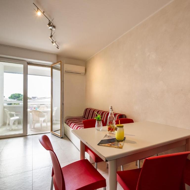 Bright flat near the beach in Bibione - Apartment - 9