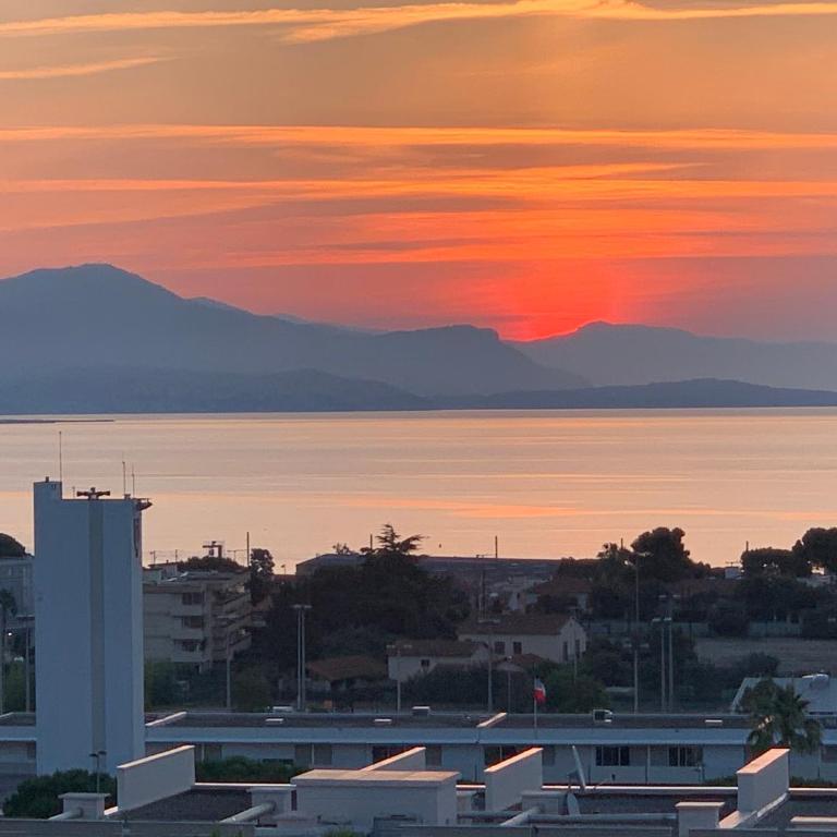 Superbe 2 pièces Antibes vue mer, piscine, parking - Appartamento con 1 Camera da Letto - 23