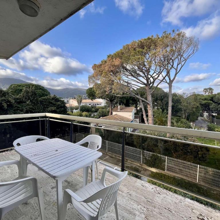 Studio bord de mer à Cavalaire avec climatisation et parking - FR-1-226B-13 - Appartement (4 Adultes) - 12