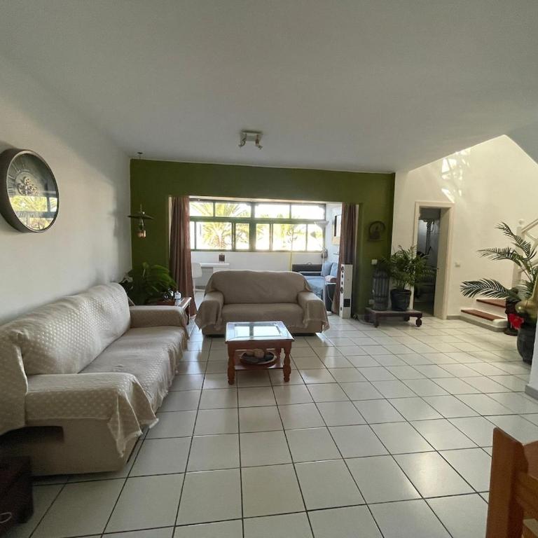 Harmony House Just 2min from the beach with a stunning terrace An Oasis - Apartamento de 2 dormitorios - 1