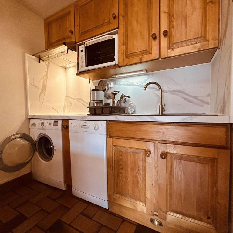 Charmant T2 mezzanine 5 pers, balcon sud, proche centre et pistes, parking privé - Le Monêtier les Bains - Appartement 1 Chambre - 14