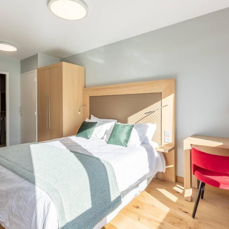 Appartement moderne 4 pièces avec piscine, spa, parking et accès direct aux pistes - FR-1-352-65 - Appartement (6 Adultes) - 17