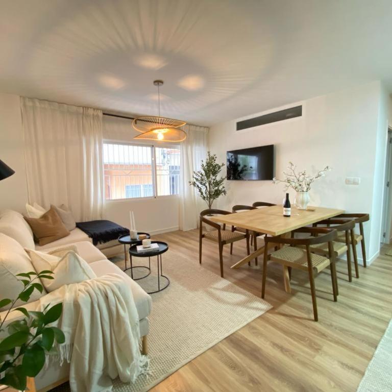 Casa Bonita - Three-Bedroom Apartment - 1
