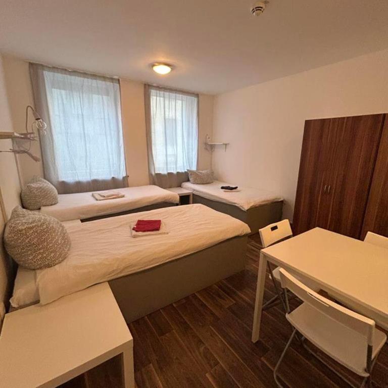2-Rent Group Hostel Apartments SEN14 - Chambre Triple - 1
