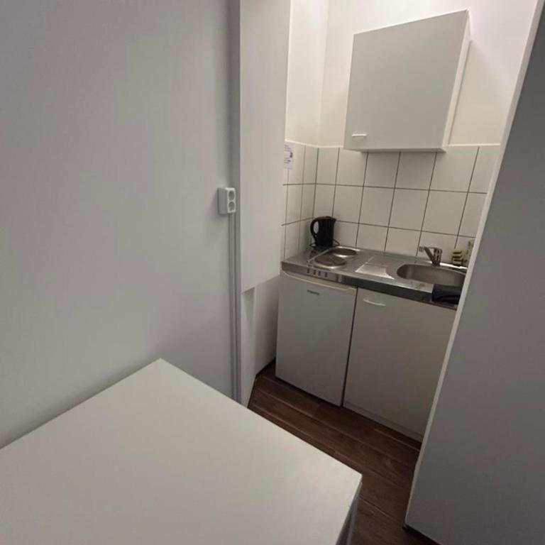 2-Rent Group Hostel Apartments SEN14 - Chambre Simple - 3