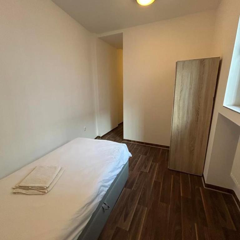 2-Rent Group Hostel Apartments SEN14 - Chambre Simple - 4