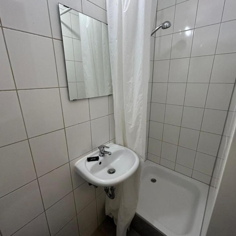 2-Rent Group Hostel Apartments SEN14 - Chambre Triple - 2