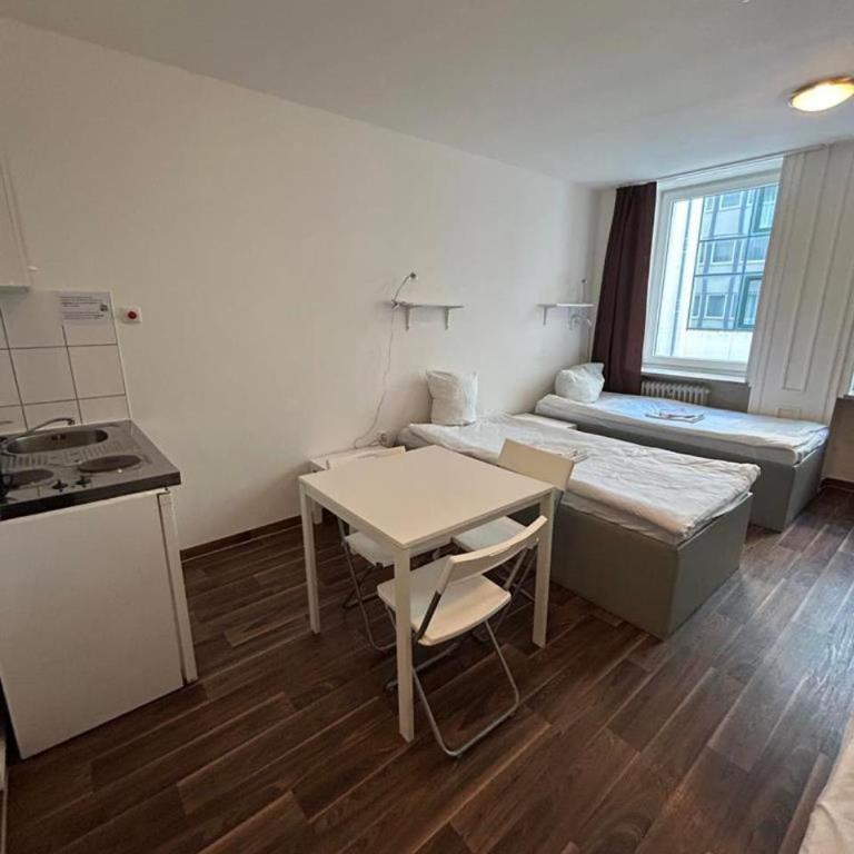 2-Rent Group Hostel Apartments SEN14 - Chambre Triple - 1