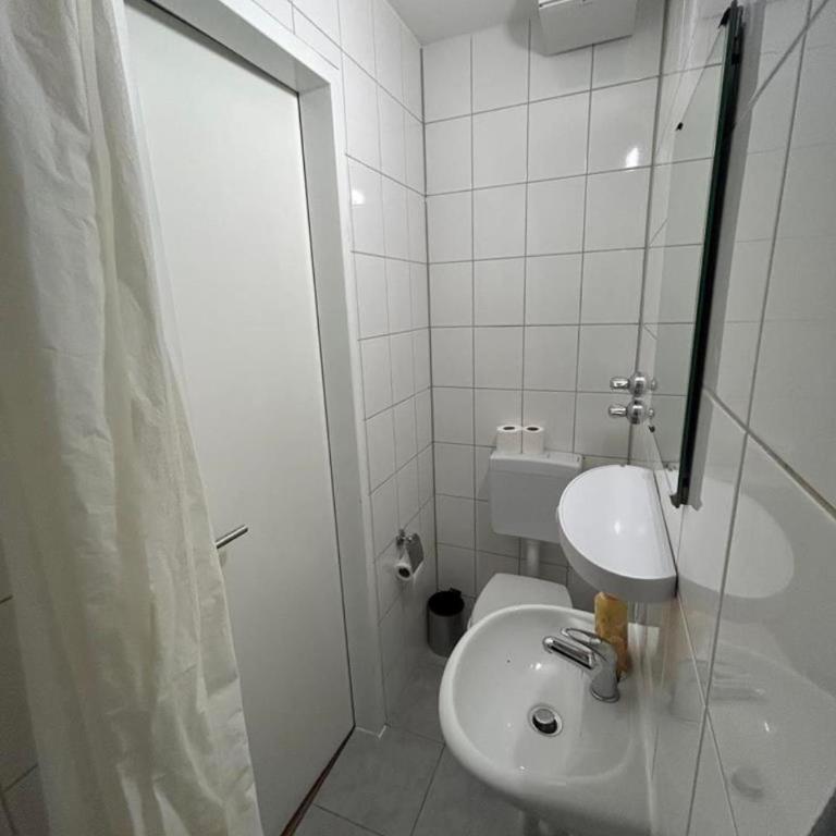 2-Rent Group Hostel Apartments SEN14 - Chambre Triple - 3