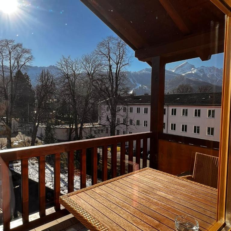 Ferienwohnung Kaiserblick Garmisch-Partenkirchen - Apartment mit 3 Schlafzimmern - 52