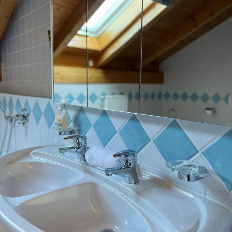 Ferienwohnung Kaiserblick Garmisch-Partenkirchen - Apartment mit 3 Schlafzimmern - 66