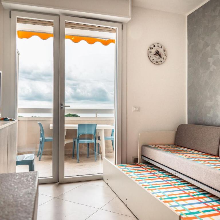 Seaside retreat with terrace in Bibione - Appartamento - 3