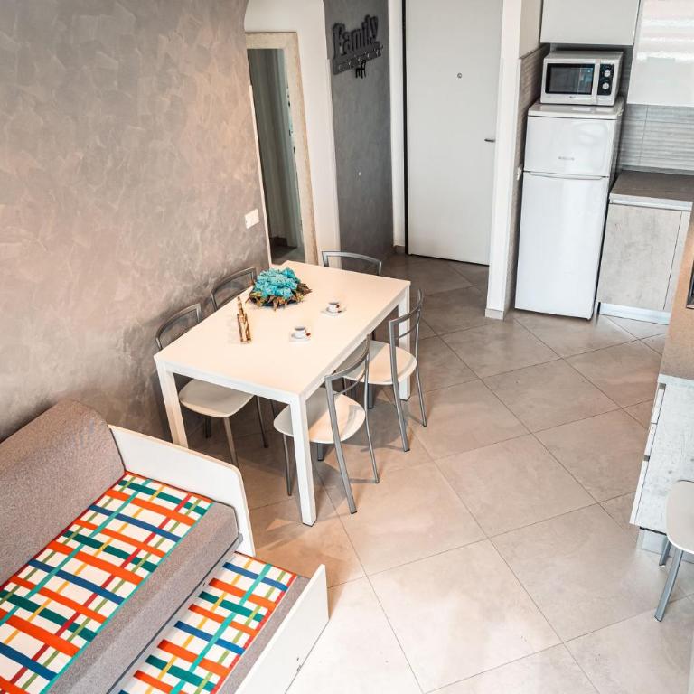 Seaside retreat with terrace in Bibione - Appartamento - 8