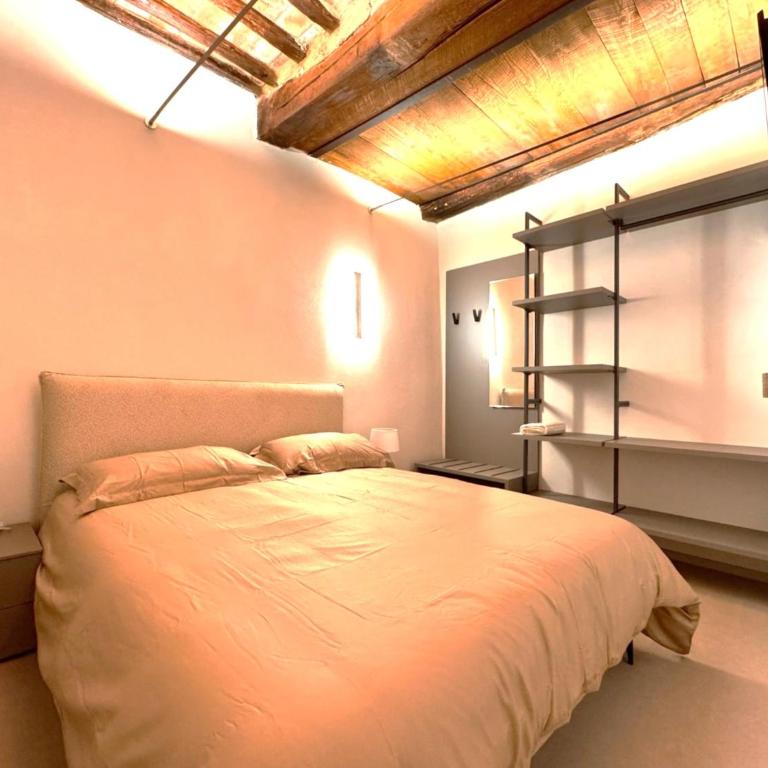 Modern Pendola Near the Duomo - One-Bedroom Apartment - 1