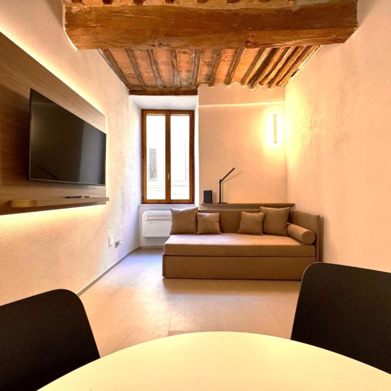 Modern Pendola Near the Duomo - One-Bedroom Apartment - 2