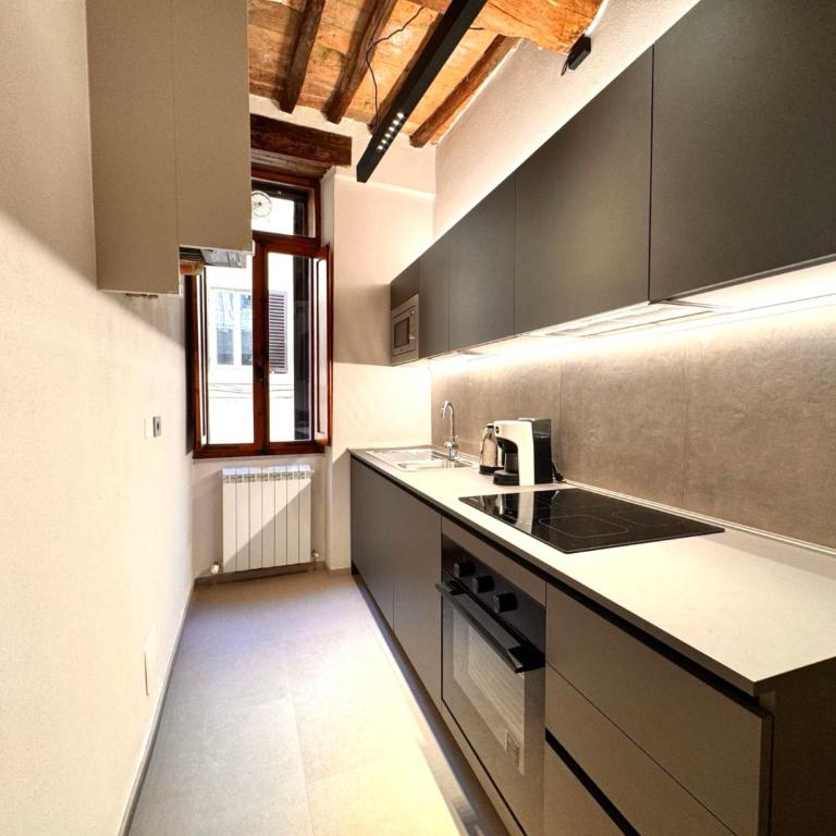 Modern Pendola Near the Duomo - One-Bedroom Apartment - 4