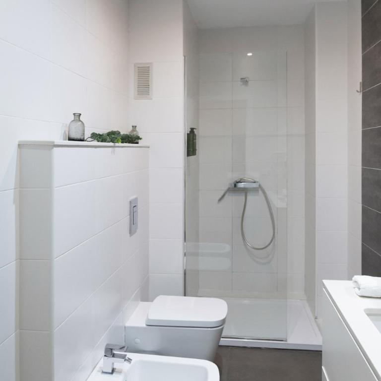 Mercado Central Suites - Two-Bedroom Apartment with Terrace - 6