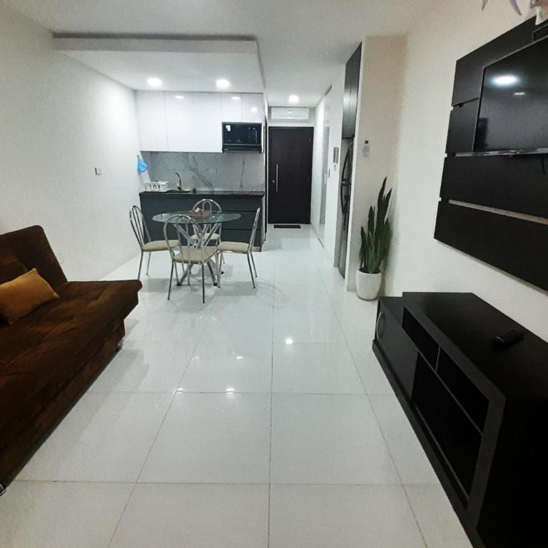 2C - Elegancia y confort en Equipetrol, Balcón y Piscina - Apartamento de 1 dormitorio - 13