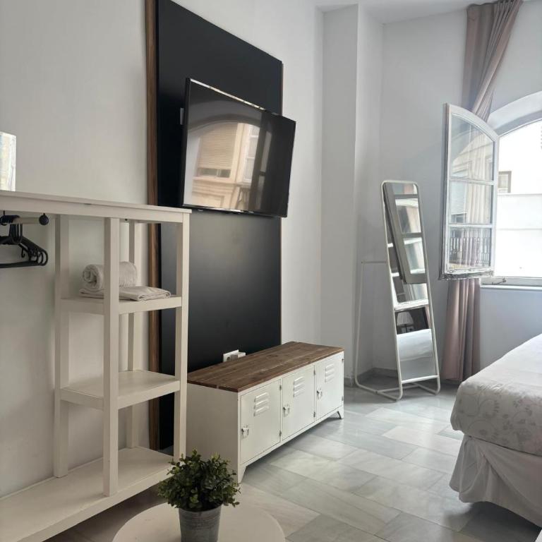 ISA Cádiz - Estudio Deluxe - 2