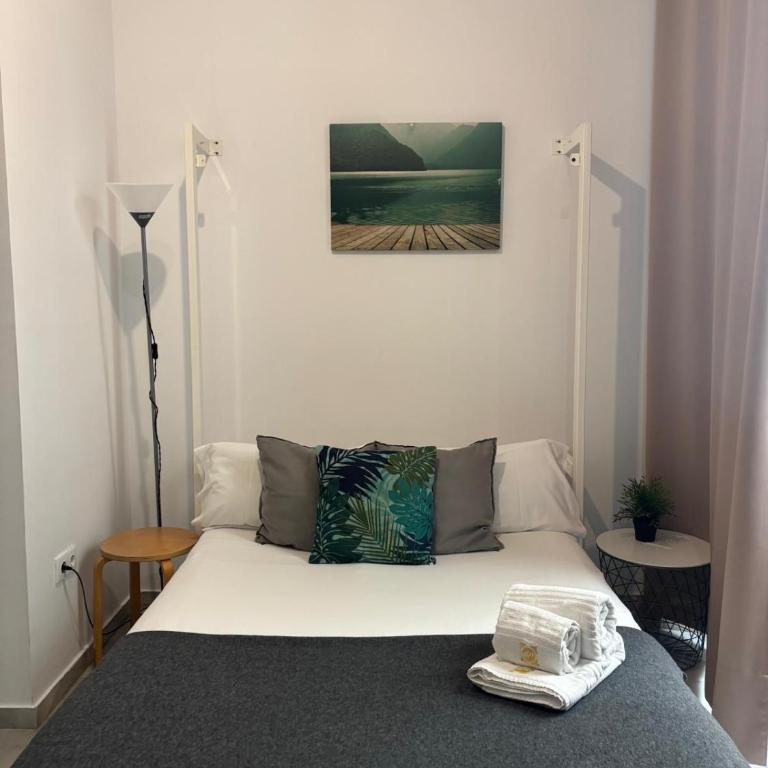 ISA Cádiz - Apartamento Confort de 2 dormitorios con balcón - 4