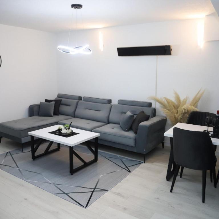 Mostar Comfort Suites with Free Parking - Two-Bedroom Apartment with Garden View - 4