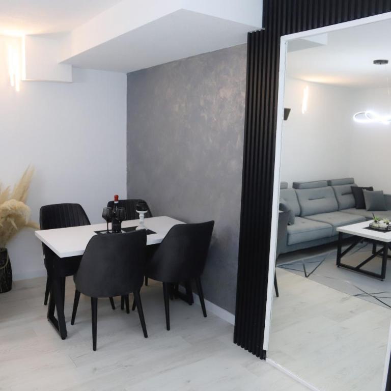 Mostar Comfort Suites with Free Parking - Two-Bedroom Apartment with Garden View - 16